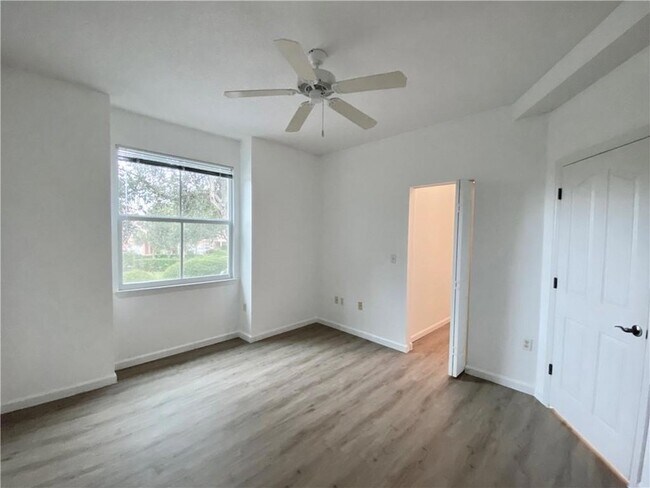 Building Photo - 2016 Alta Meadows Ln