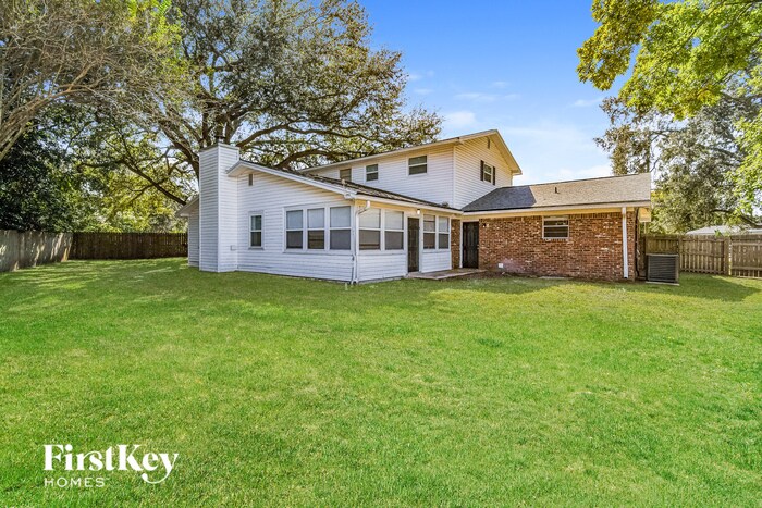 Building Photo - 8801 Coventry Ct