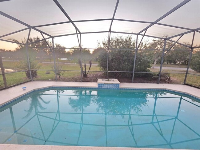 Building Photo - 2711 Star Grass Cir