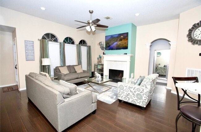 Building Photo - 22722 Birch Point Dr