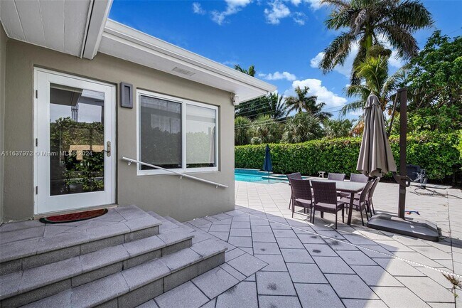 Building Photo - 1250 95th St