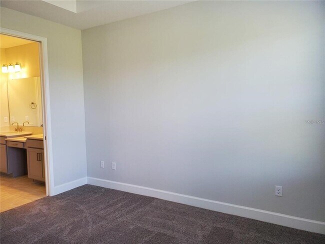 Building Photo - 3016 Formia Ct