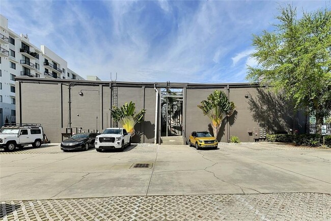 Building Photo - 217 N 12th St