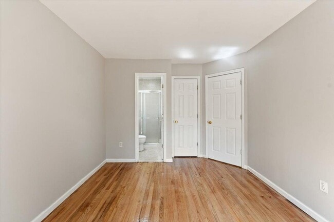 Building Photo - 1309 Vreeland Ave