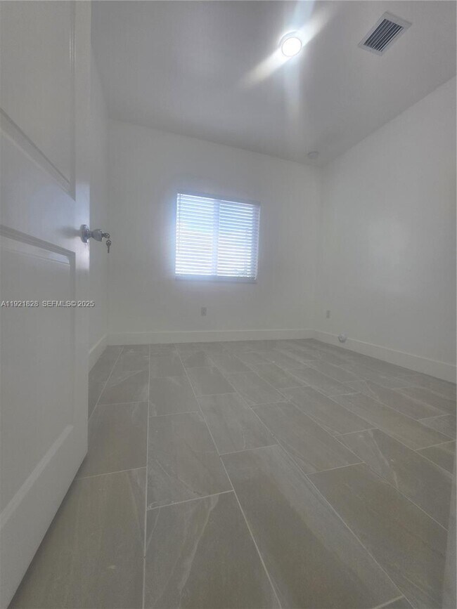 Building Photo - 21210 SW 119th Ave