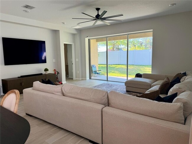 Building Photo - 2679 Ridgetop Ln