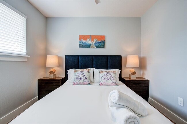 Building Photo - 3009 Matador Dr