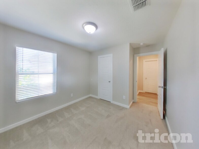 Building Photo - 7244 Littlefoot Ln