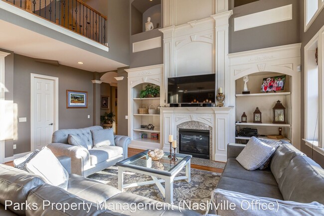 Building Photo - 5 br, 5 bath House - 103 Hurstbourne Park ...