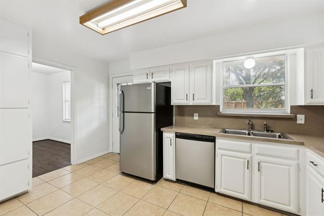 Building Photo - 10907 Cotillion Dr