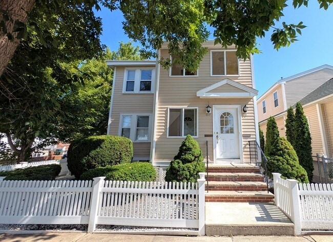 Building Photo - 67 1st St