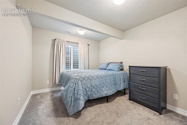 Building Photo - Beautiful 5 Bed + Office Home with 3-Car Garage in Desirable Lorson Ranch!