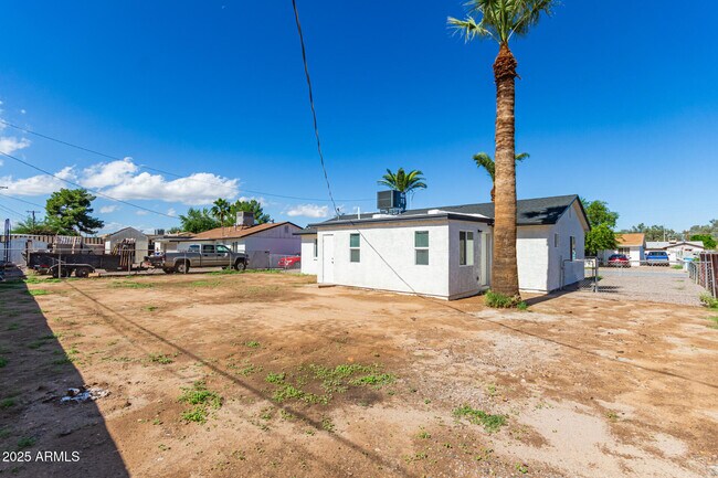 Building Photo - 4013 W Nancy Ln