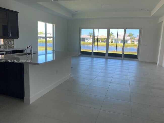 Building Photo - 7765 Wildflower Shores Dr