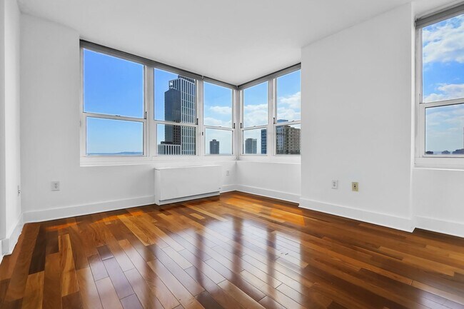Building Photo - 88 Morgan St
