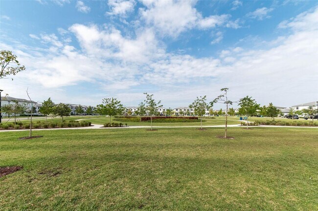 Building Photo - 28568 SW 134th Ave