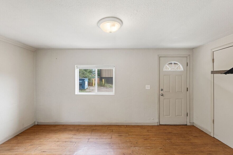 Building Photo - 303 N Santa Fe Ave