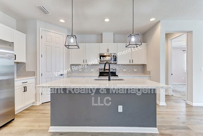 Building Photo - 1880 Cogdill Trace