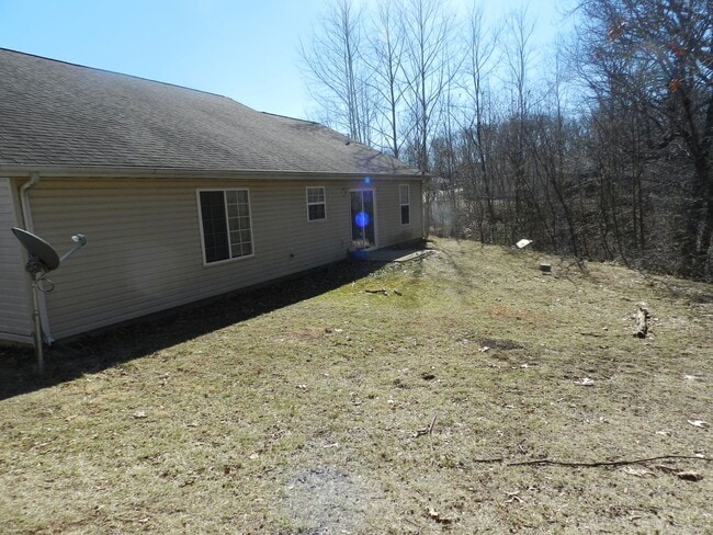 Building Photo - 24430 Tanglewood Rd