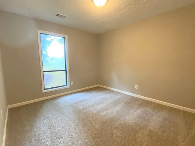 Building Photo - 1801 River Rock Trail