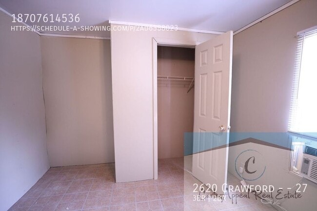 Building Photo - 2620 Crawford Dr