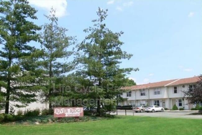 Building Photo - 183 Baldwin St