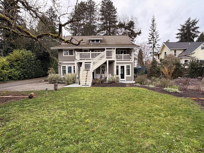 Building Photo - ROJAS