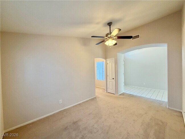 Building Photo - 8525 Danza Del Sol Dr