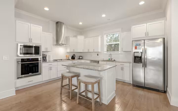 Building Photo - 318 Grande Pointe Cir