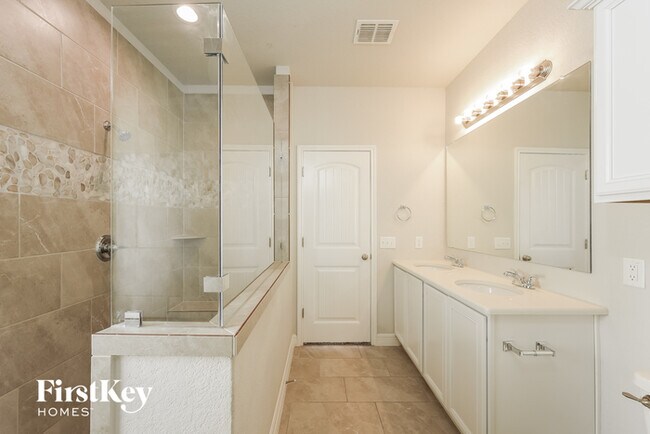 Building Photo - 1154 Ranch Falls