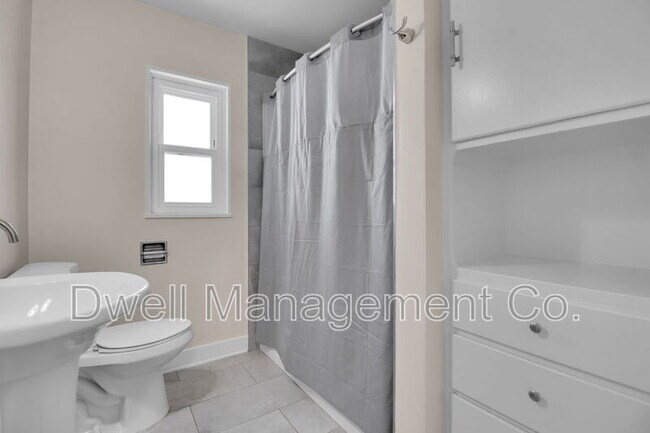 Building Photo - 4521 3rd St