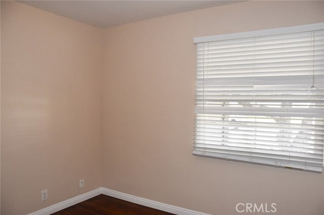 Building Photo - 421 N Park Ln