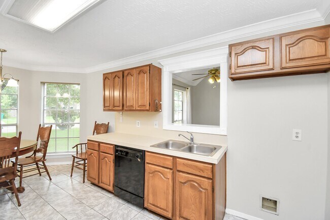 Building Photo - 14810 Cypress Ridge Dr