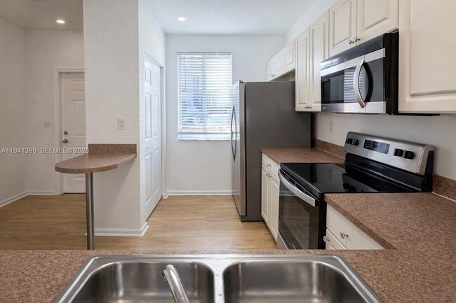 Building Photo - 17347 NW 7th Ave