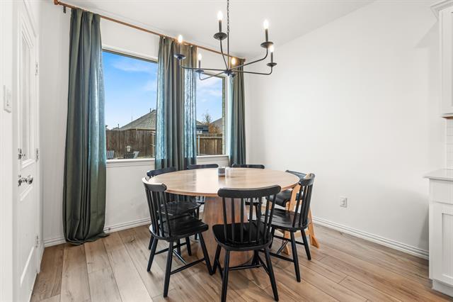 Building Photo - 1733 Lake Grove Dr