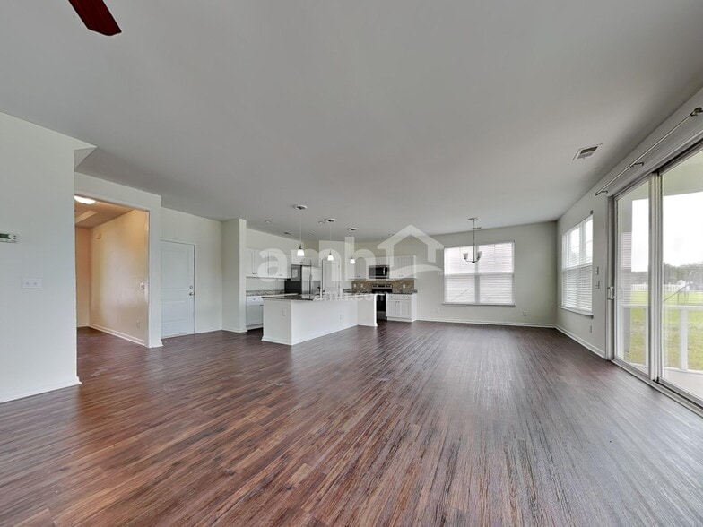 Building Photo - 103 Westover Dr