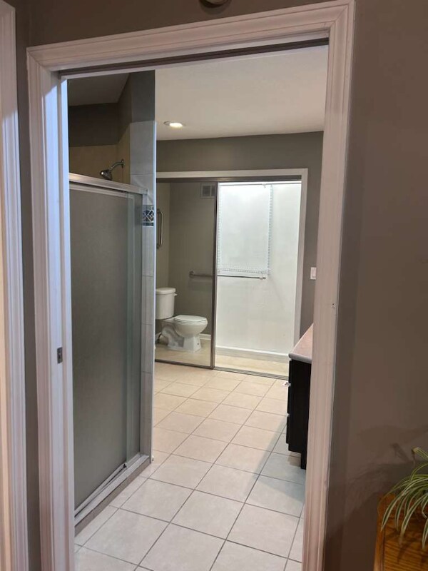 Building Photo - 215 W 89th St