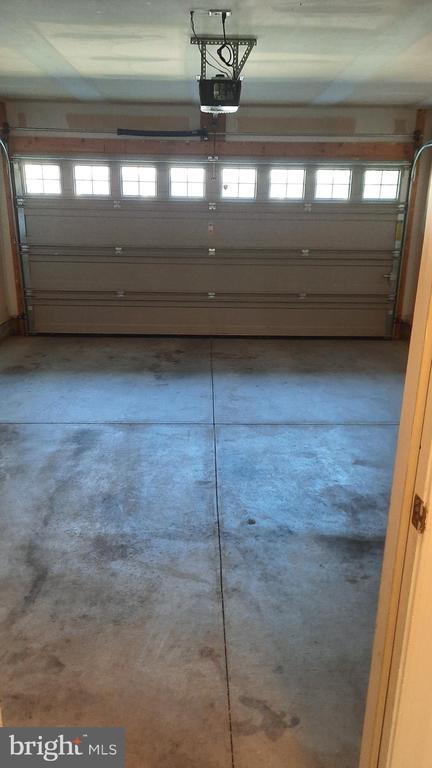 Building Photo - 304 Antilles Court