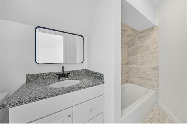 Building Photo - 21 Wolcott St