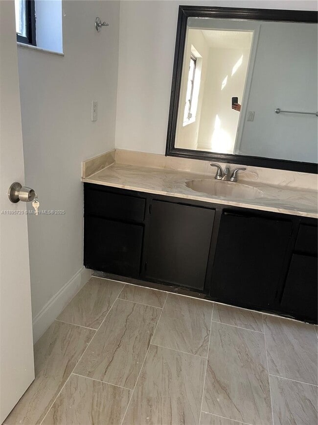Building Photo - 8550 SW 149th Ave