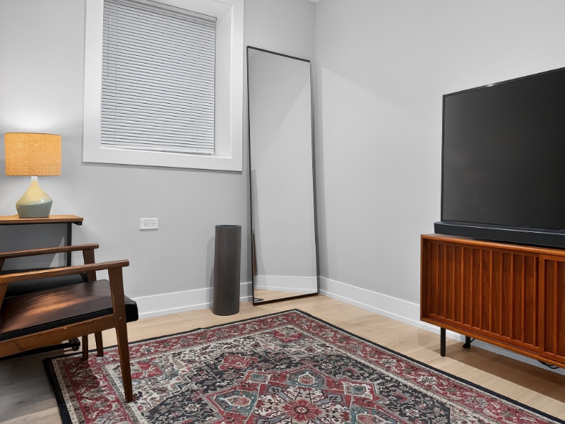 Building Photo - 2451 N Albany Ave