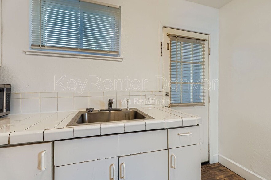 Building Photo - 3249 Steele St