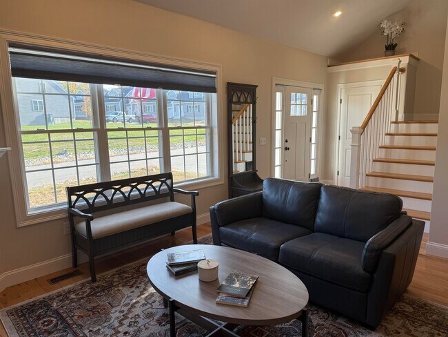 Building Photo - 114 Brook Hl