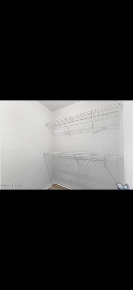 Master closet - 10961 Peppermill Ln