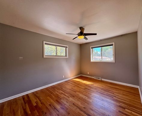 Building Photo - Large Single Family Home Available NOW!! ONE MONTH FREE!!