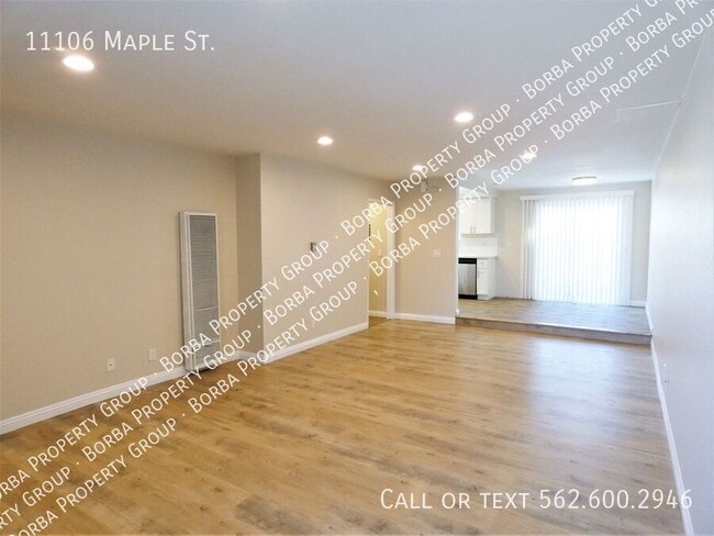 Building Photo - 11106 Maple St