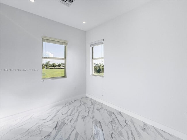 Building Photo - 149 Southeast Cor. Arno
