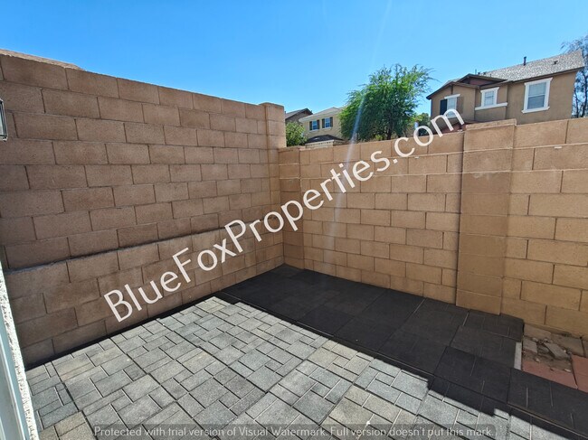Building Photo - 8012 E Cabinet St