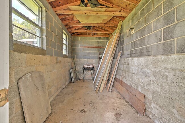 Building Photo - 1212 Tusculum Blvd