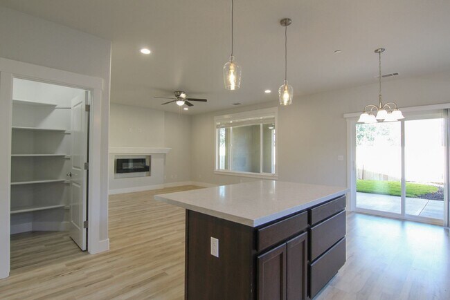 Building Photo - New Home for Rent in Redding CA | Solar, 2 Car Garage, Covered Patio, No Pets